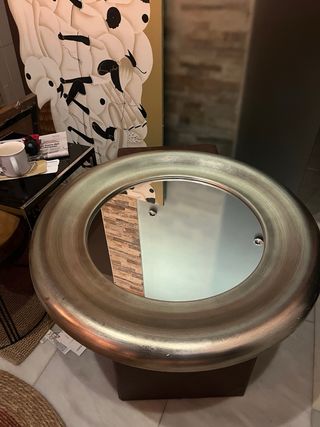 Mesa de centro de cristal y metal