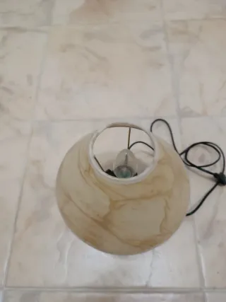 Lámpara de mesa noche metal y papel