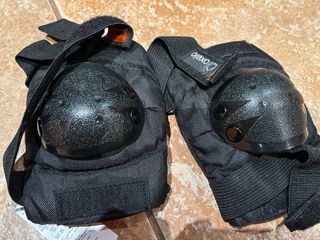 Patines línea Oxelo infantiles t.30-32 y complemen