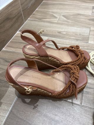 Tacones de plataforma y cuña