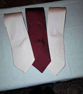 Cravatte rosa e bordeaux