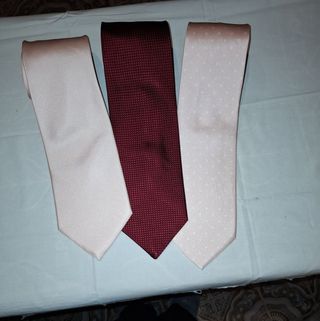 Cravatte rosa e bordeaux