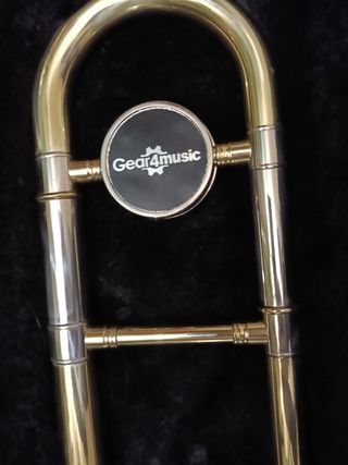 Trombón Gear4music con funda