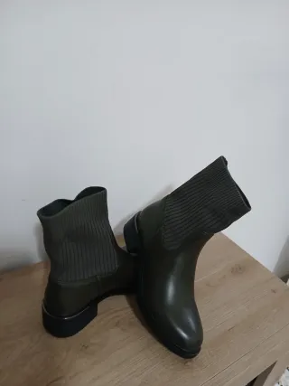 Stivaletti Donna Ecopelle e Maglia Verde