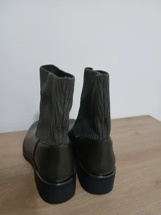 Stivaletti Donna Ecopelle e Maglia Verde