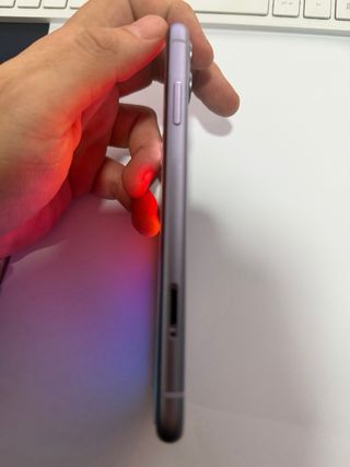 iPhone 11 Lila 128GB 82% Batería