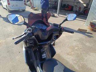 Maxiscooter Blanca Automática