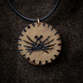 Colgante Madera Señores de la Sombra