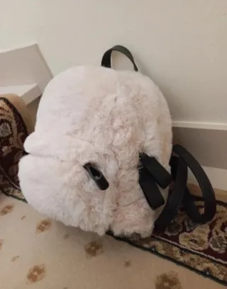 Bolso mochila Pull&Bear de pelo  extra suave NUEVO