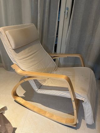 Butaca de tela y madera color beige