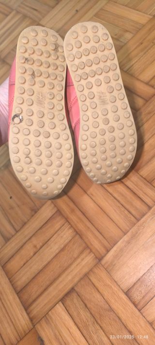 Deportivas niña rosas