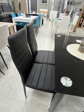 OFERTON DE MESA CON SILLAS