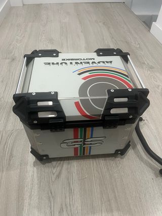 Baúl Top Case y Soporte Yamaha Tenere 700