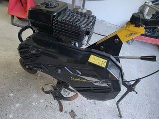 Mula para arar la tierra