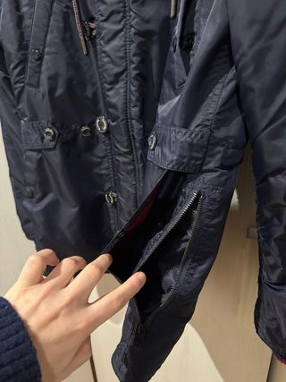 Abrigo Superdry Azul Marino con Forro. Talla S