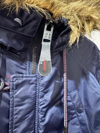 Abrigo Superdry Azul Marino con Forro. Talla S
