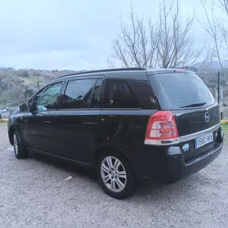 Opel Zafira 2012