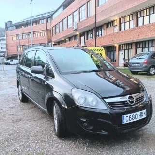 Opel Zafira 2012