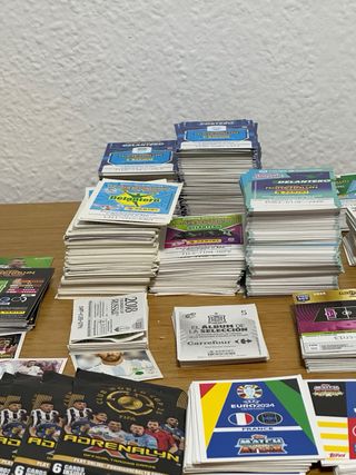 Lote +1000 Cromos Fútbol: Messi, Mbappé, Adrenalyn
