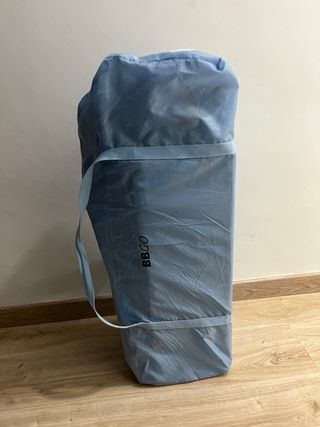 Cuna de viaje con cambiador y carrusel