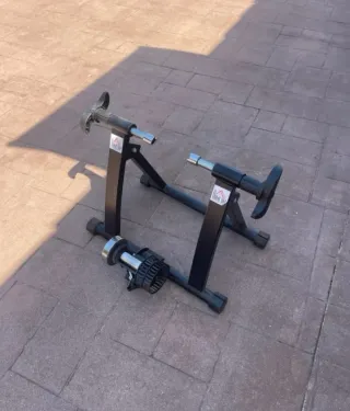 Rodillo de entrenamiento para bicicleta