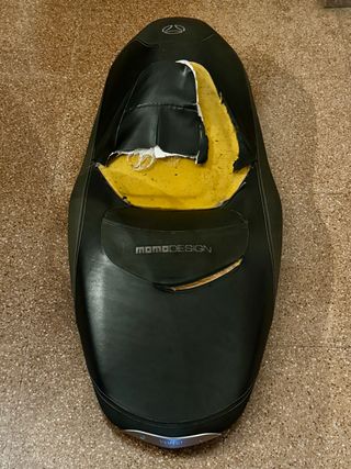 Asiento Yamaha Xmax Momo Design