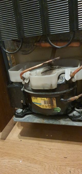 Nevera Hotelera Madera Bartech