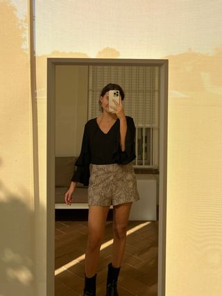 Shorts Zara estampado serpiente