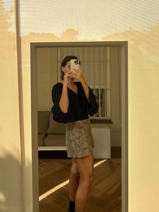 Shorts Zara estampado serpiente