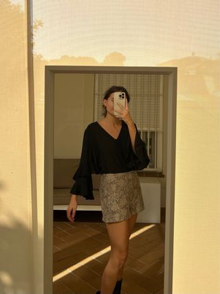 Shorts Zara estampado serpiente