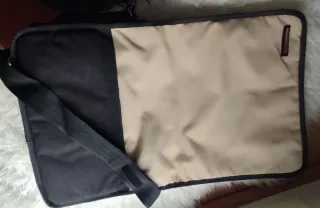 Maletín portadocumentos DinA3 beige y negro