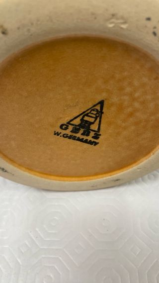 Jarra de cerveza con tapa metálica