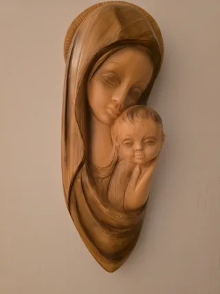 Virgen María con Niño Jesús de escayola