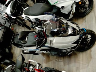 Next 125 Crossover Adventure desde 49€/mes