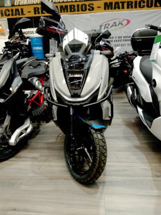 Next 125 Crossover Adventure desde 49€/mes
