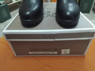 Stivaletti Galia n.35,disponibile pure il 38
