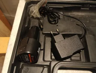 Taladro Goxawee 12V con 2 Baterías