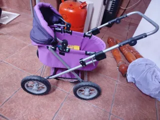 Carrito de muñecas morado