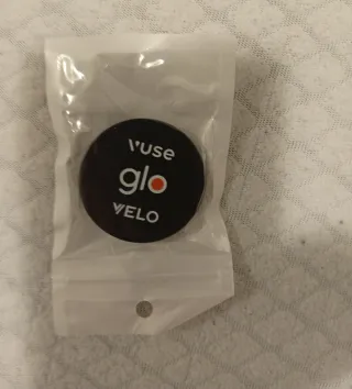 Supporto cellulare ancora sigillato.