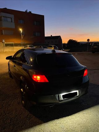 OPEL ASTRA H GTC