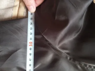 Cazadora bomber  con tachuelas