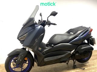 YAMAHA XMAX 125