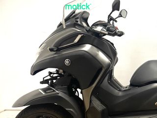 YAMAHA TRICITY 300