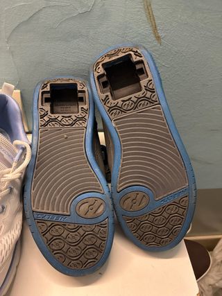 Zapatillas Heelys con ruedas grises y azules