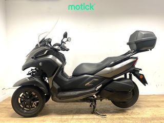 YAMAHA TRICITY 300