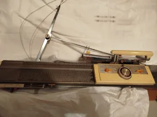 Máquina de tejer manual