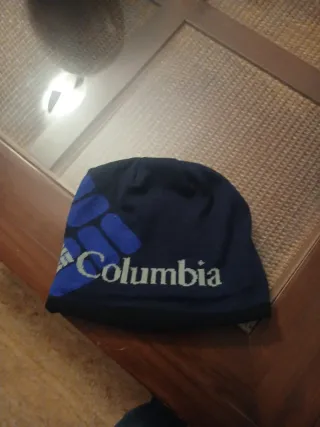 Gorro Columbia Azul y Negro