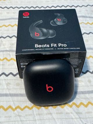 Estuche de carga Beats Fit Pro original