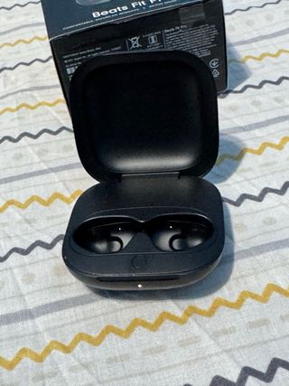 Estuche de carga Beats Fit Pro original