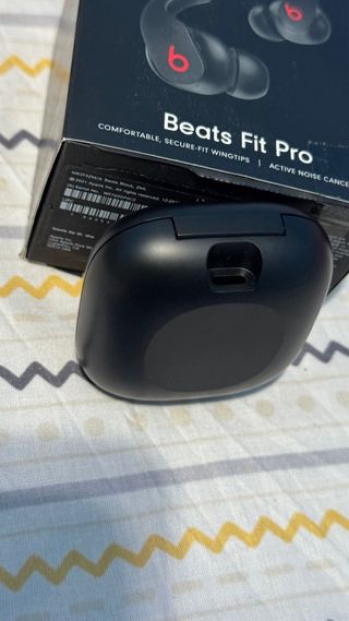 Estuche de carga Beats Fit Pro original